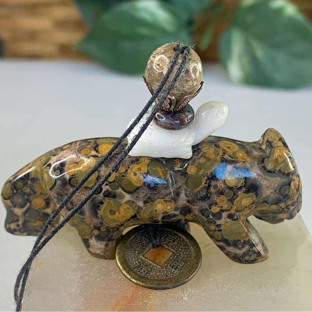 Vintage Leopard Skin Jasper Carved Pendant Necklace Chinese w Feng Shui Coin 28"